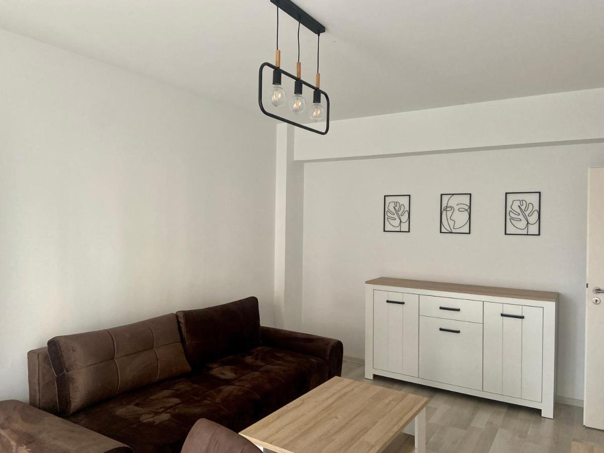 Divany Apartaments - Coresi Mall Braşov Esterno foto