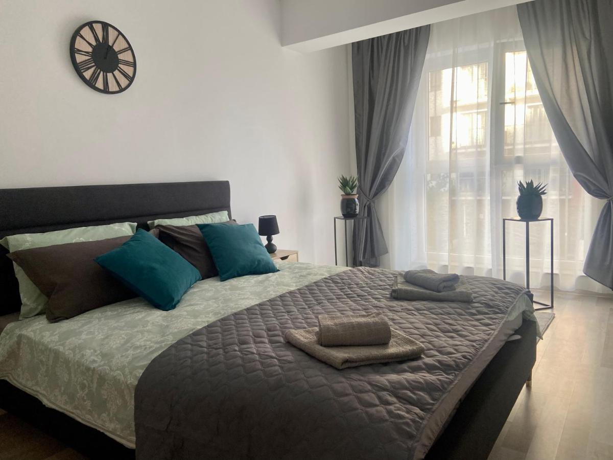 Divany Apartaments - Coresi Mall Braşov Esterno foto