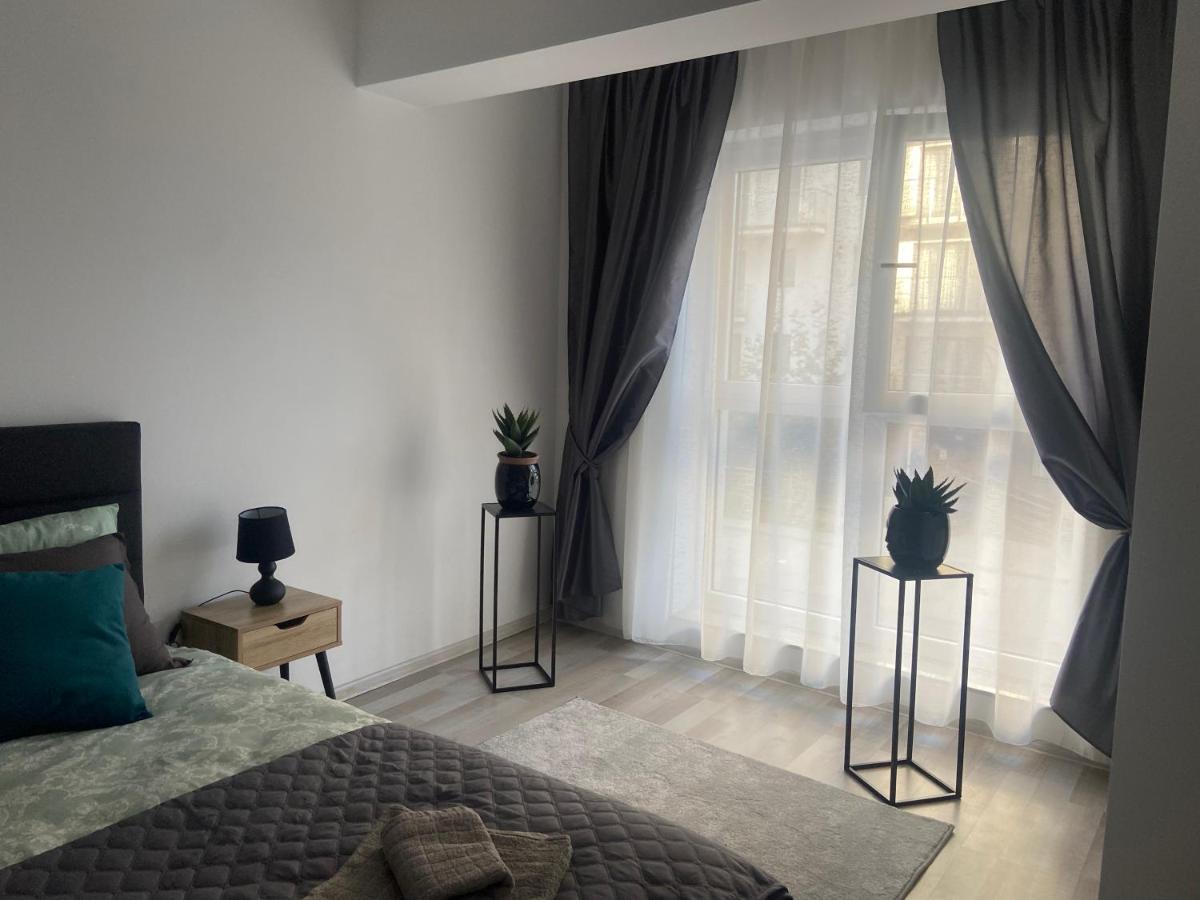 Divany Apartaments - Coresi Mall Braşov Esterno foto