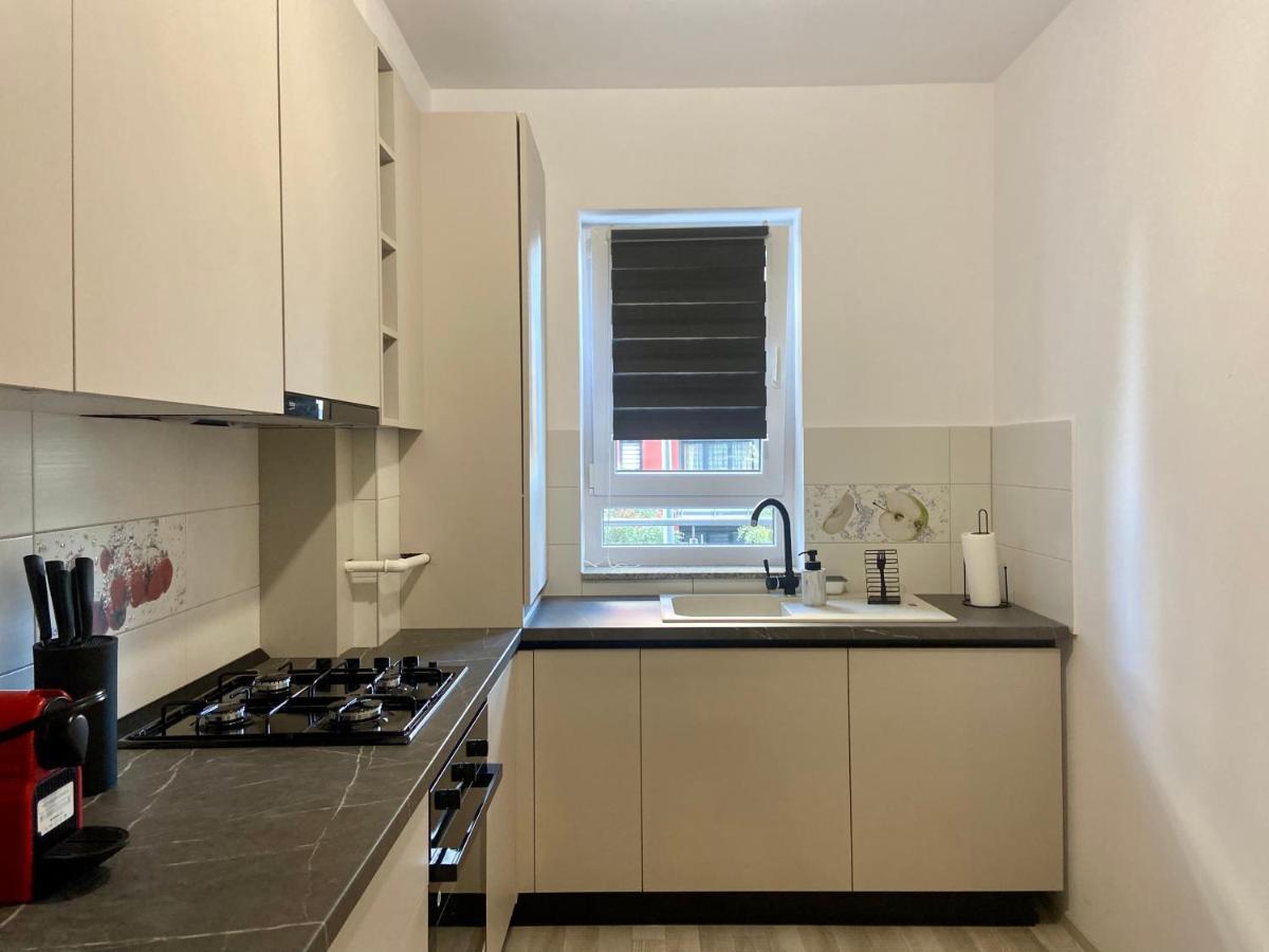 Divany Apartaments - Coresi Mall Braşov Esterno foto